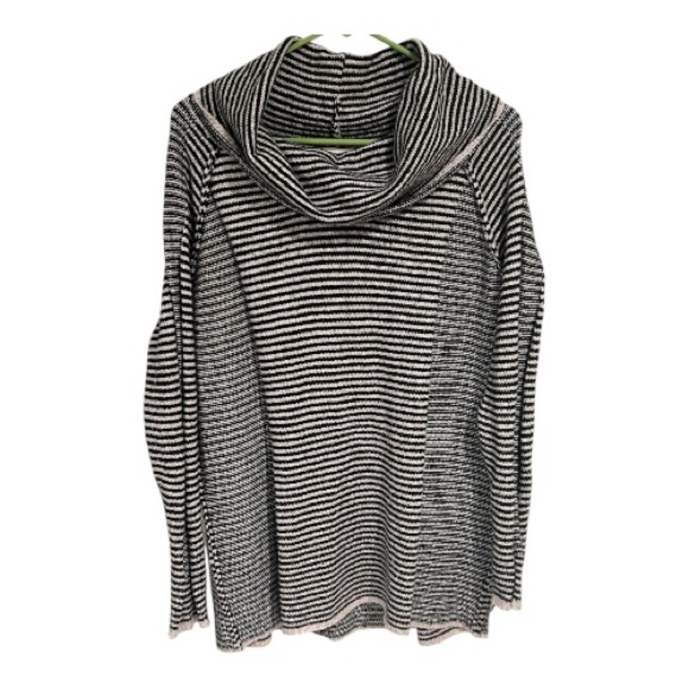 The Nines Elegant Black and Cream Striped Crowl Neck Sweater Size M